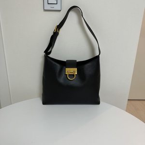 정품 페라가모 트리폴리오 숄더백 이미지