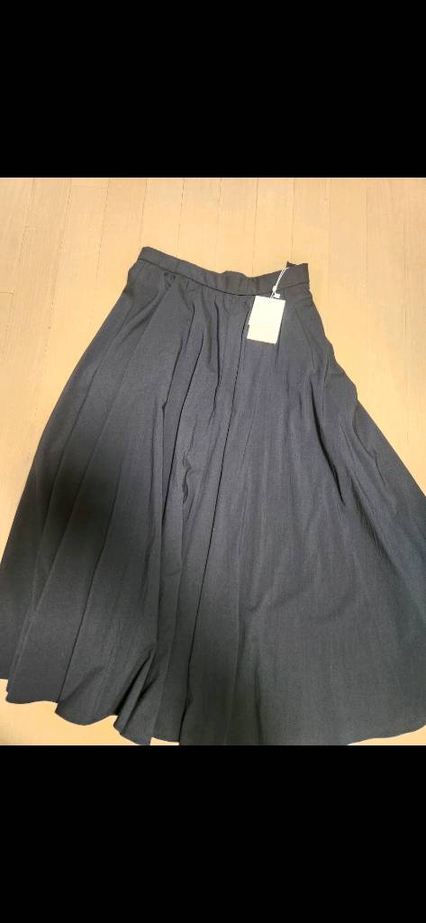 유메르 베니스 플레어스커트 디네이비 2 이미지