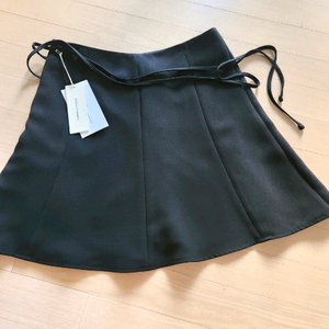 유매르 플레어 스커트 새상품 이미지