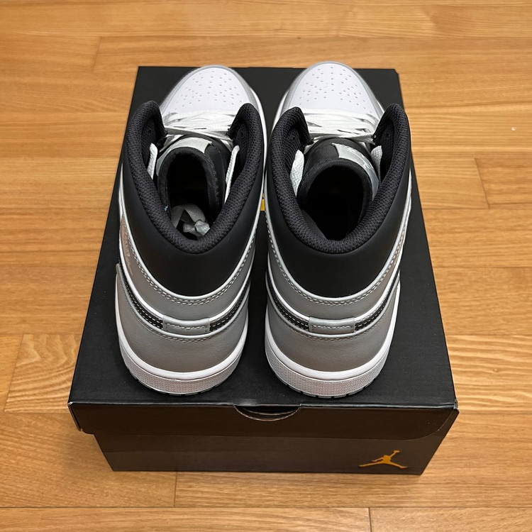 나이키 조던 1 미드 라이트 스모크 그레이 앤트러사이트 275 새제품 554724-078 Nike 스니커즈 운동화 이미지