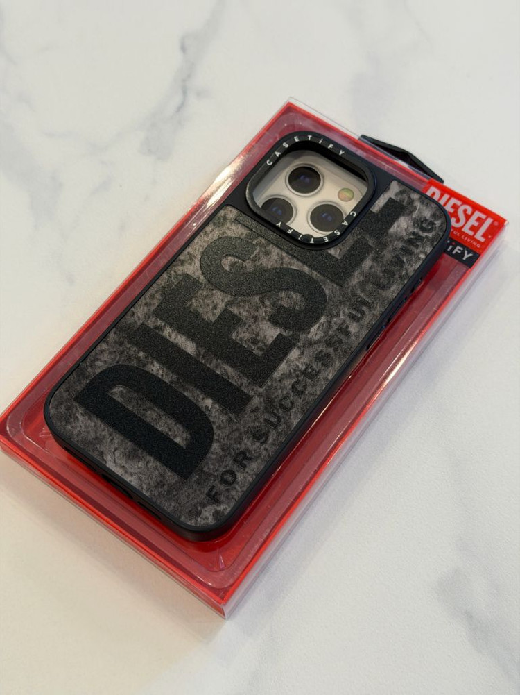 케이스티파이 디젤 아이폰 15 프로 맥스 케이스 이미지