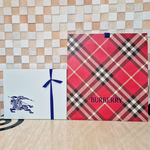 [백화점정품]버버리 가방 박스+쇼핑백+리본+속지 풀구성품,버버리 가방,버버리 지갑,버버리 패딩,버버리 박스,버버리 이미지