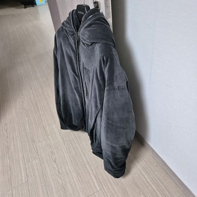 시스템 옴므 벨벳 패딩 이미지