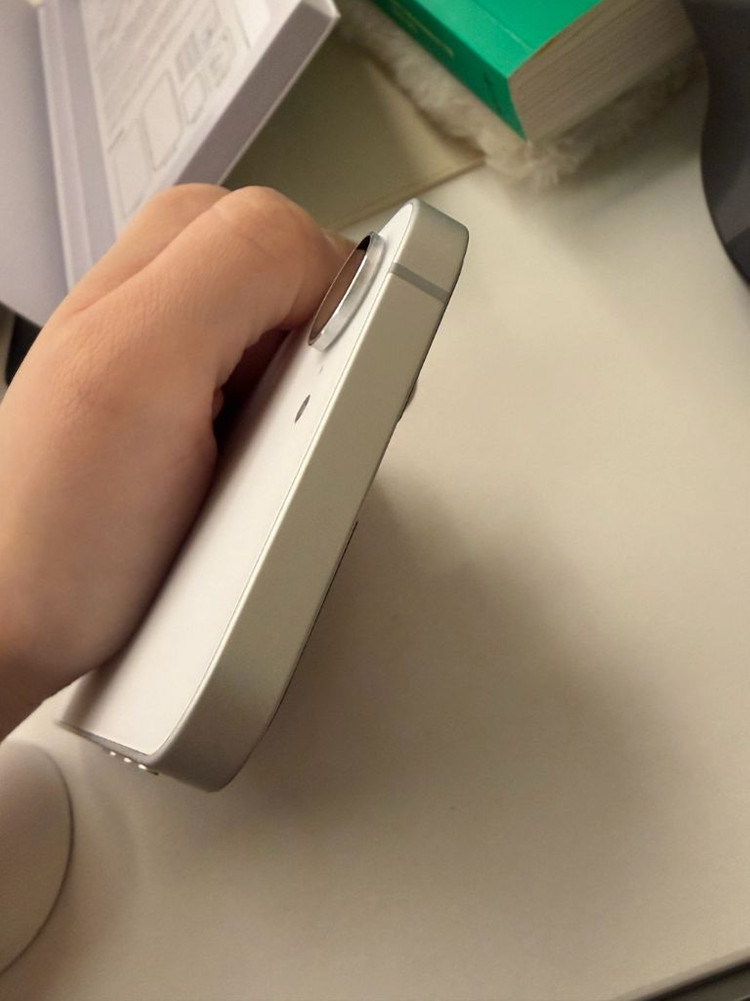 SS급)아이폰16e 256 풀박스 이미지