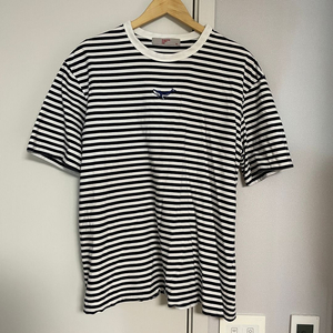 에잇세컨즈 고래 자수 스트라이프 반팔 티셔츠 XL 105 사이즈 팝니다. 이미지