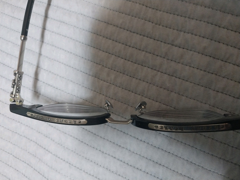 크롬하츠 보넨노이슈어2 스타일 안경 이미지