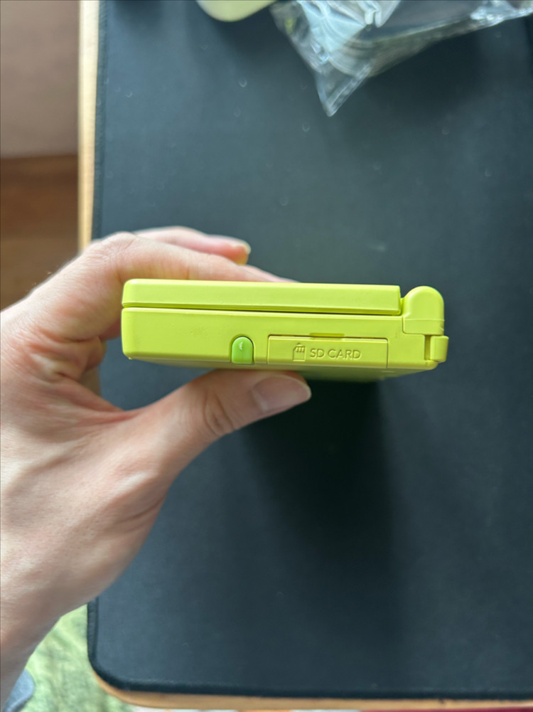 닌텐도 DSI (DSlite) 이미지