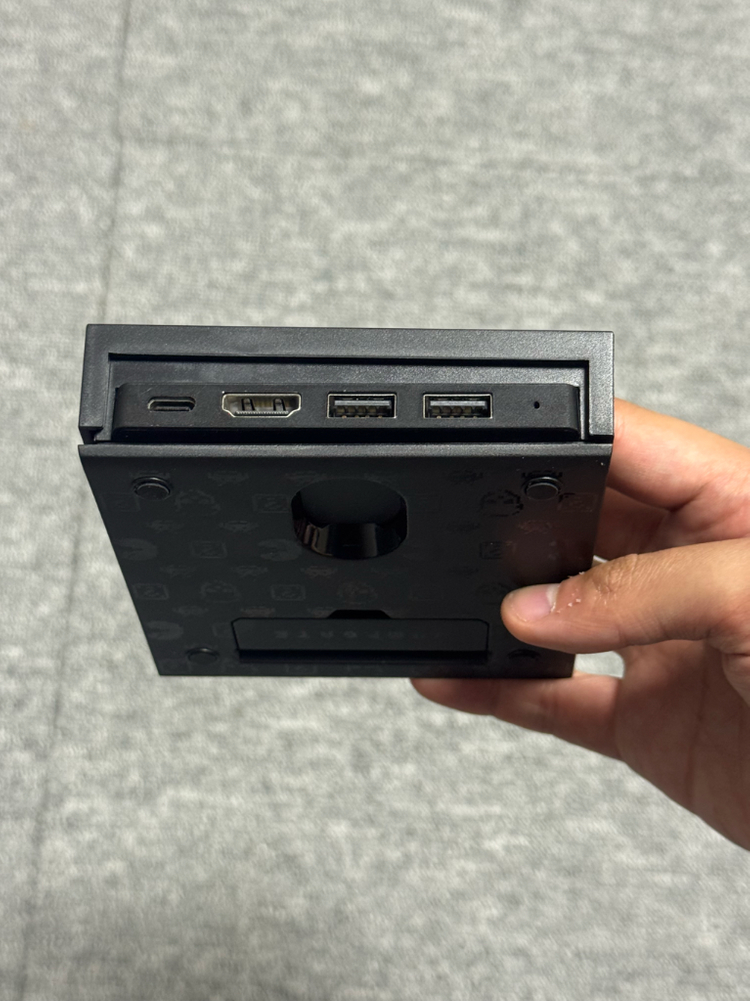 닌텐도 스위치 스컬앤코 휴대용 tv 연결 독 이미지