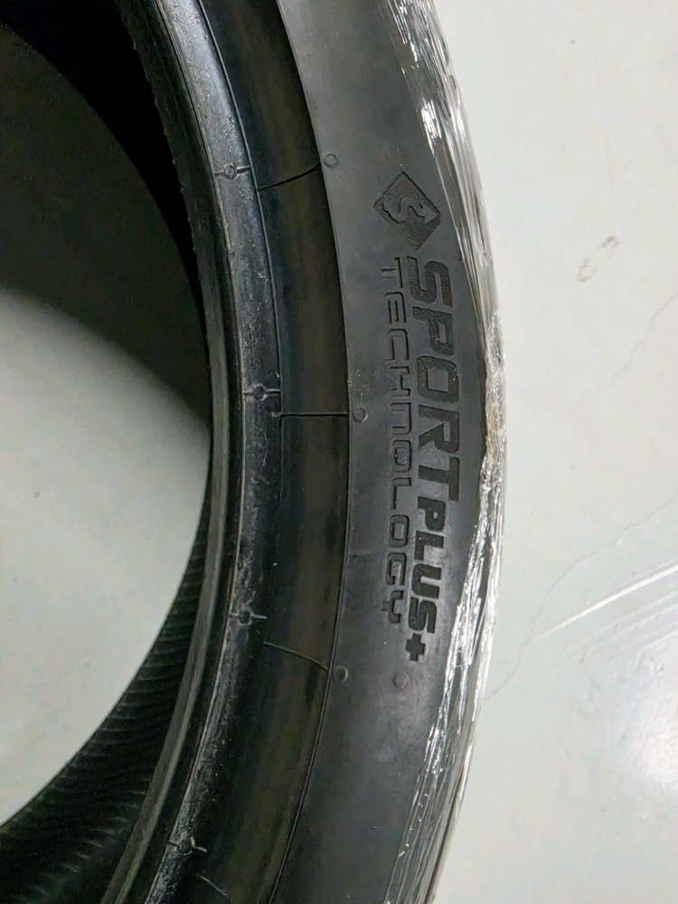 콘티넨탈 타이어 245 35 ZR 20 dws06 올시즌 ~ 벤츠 E350 amg line 앞바퀴 이미지