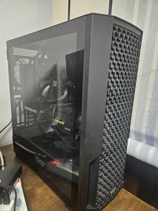 7800x3d 5070ti 32g 완본체 판매 이미지