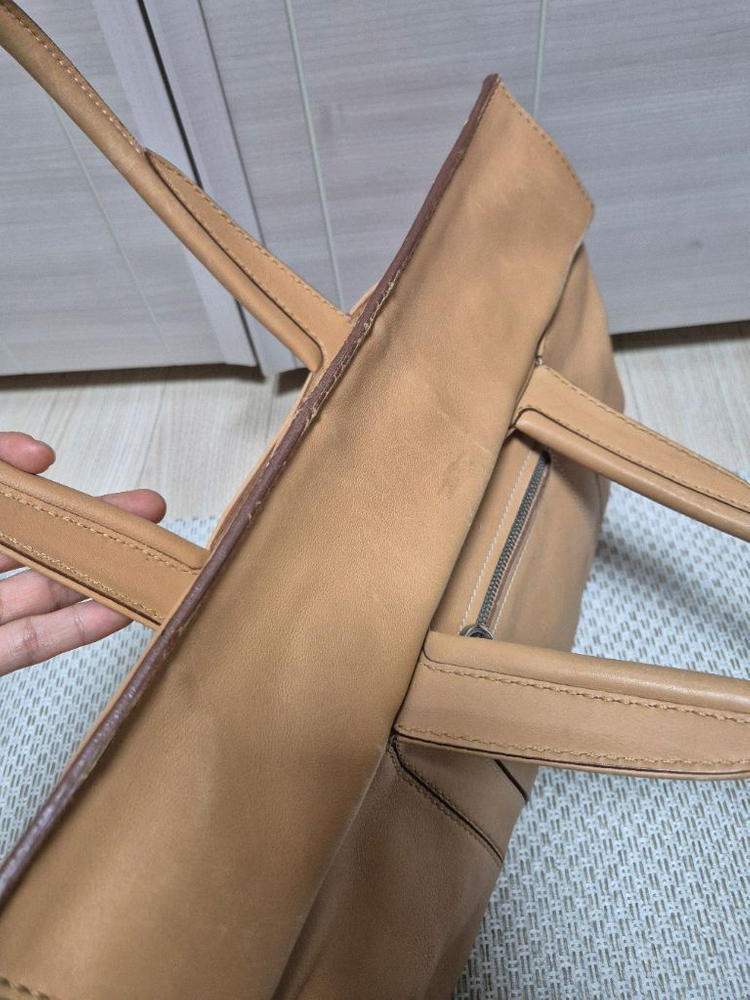 (정품) 페라가모 간니치 토트백 살바토레 페라가모 빅토트 이미지