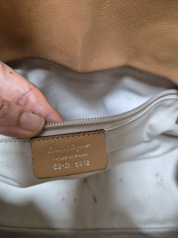 (정품) 페라가모 간니치 토트백 살바토레 페라가모 빅토트 이미지