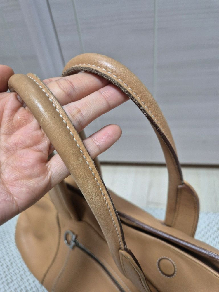 (정품) 페라가모 간니치 토트백 살바토레 페라가모 빅토트 이미지