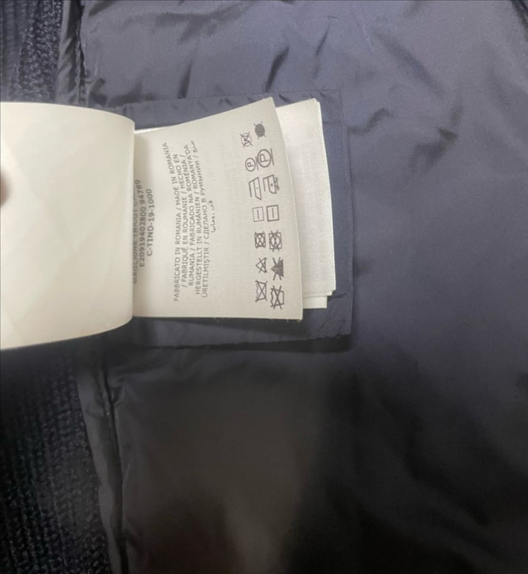 백화점판 새상품급 정품 몽클레어 니트패딩 울 가디건 이미지