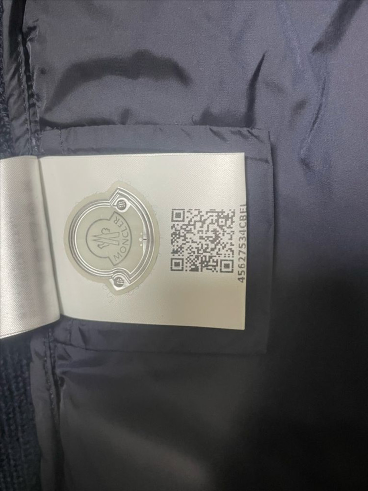 백화점판 새상품급 정품 몽클레어 니트패딩 울 가디건 이미지