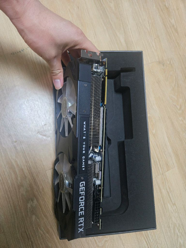 갤럭시 2070super oc 8gb 팝니다 이미지