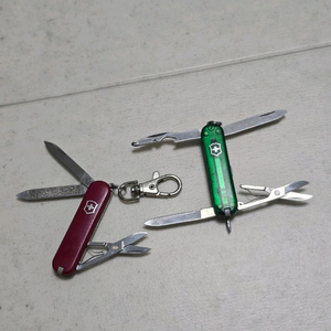 빅토리녹스 램블러 볼펜기능 와 클래식 SD 이미지