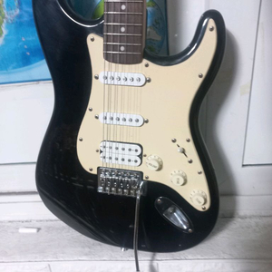 스콰이어 펜더 블렛 일렉기타 이미지