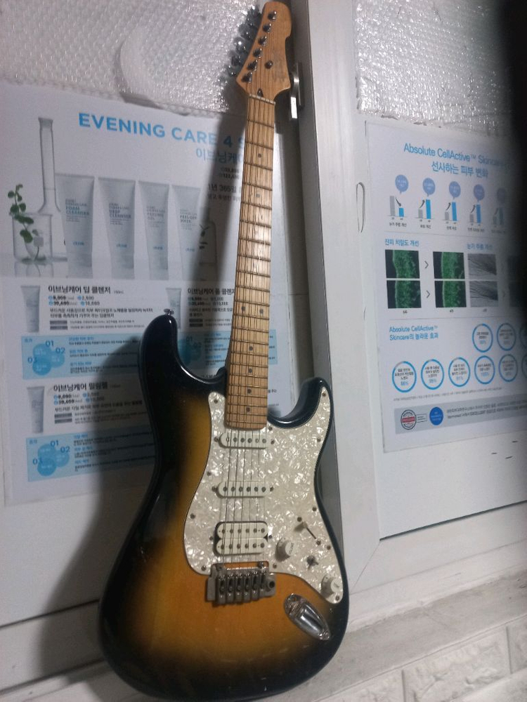 스윙 일렉기타 이미지