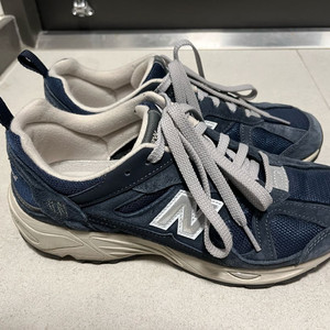 뉴발란스 878 네이비 260 7만원 이미지