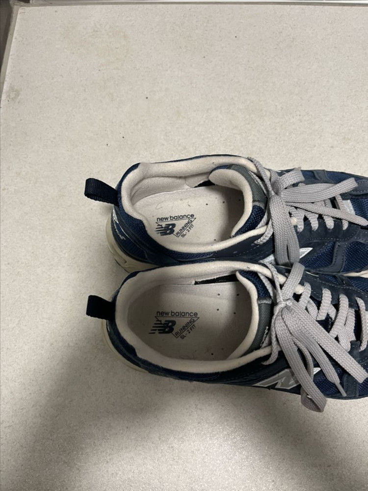뉴발란스 878 네이비 260 7만원 이미지