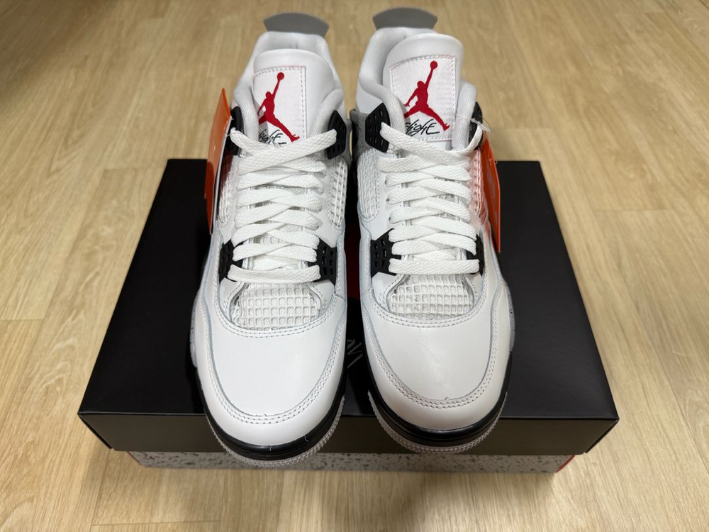 에어조던 4 레트로 OG 화이트 시멘트 2025 이미지
