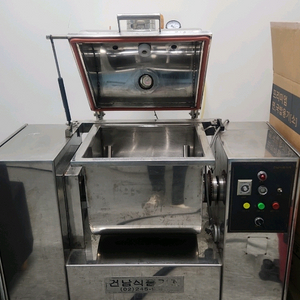 진공반죽기 건남식품 이미지