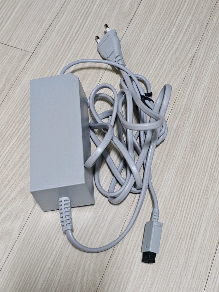 닌텐도 위 본체 세트 2013년 10월 마지막 생산품 이미지