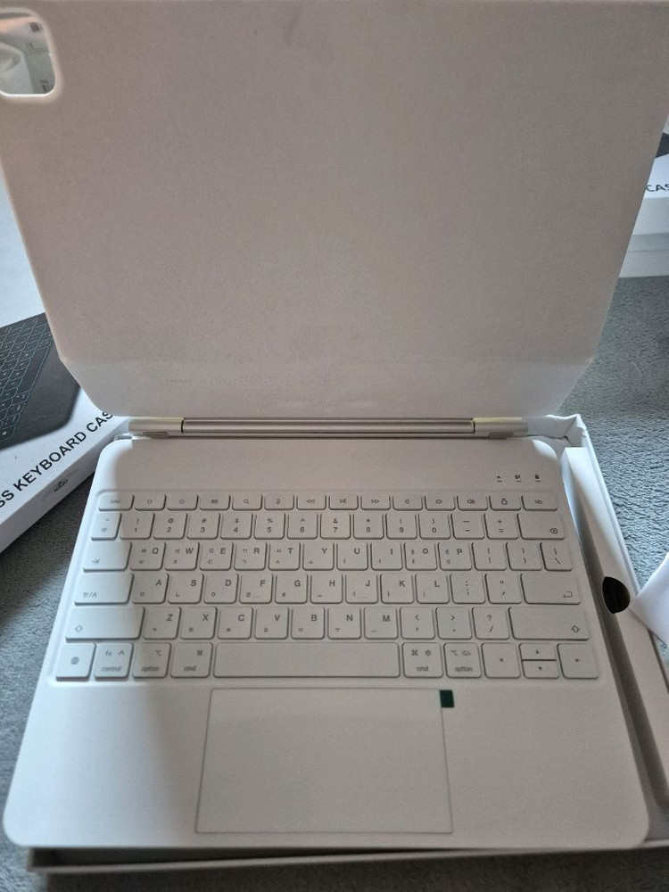 구조독 아이패드 12.9 키보드 케이스 A1890 화이트 새상품 한영 키 이미지