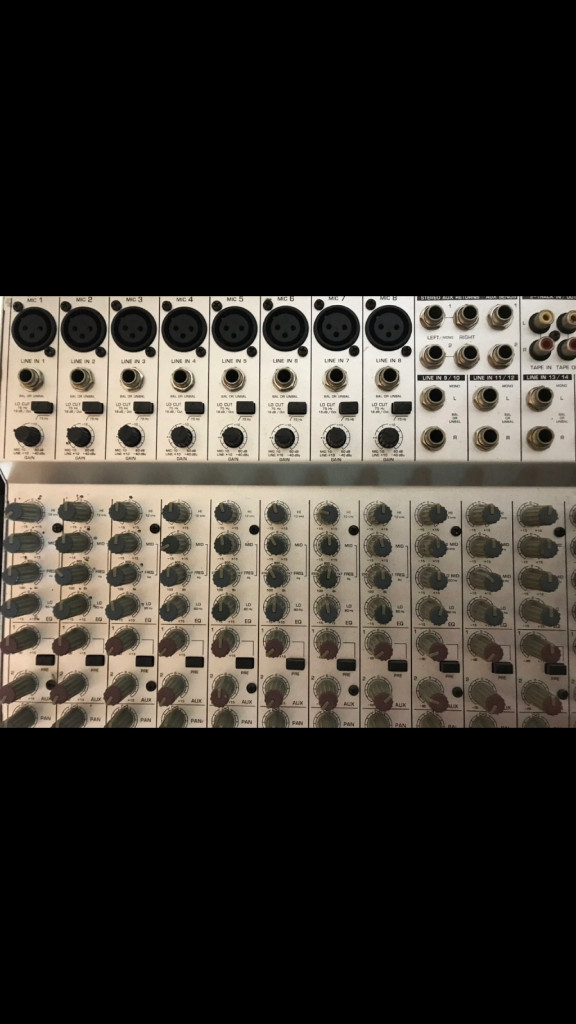 베링거 MX2004A 믹싱콘솔 이미지