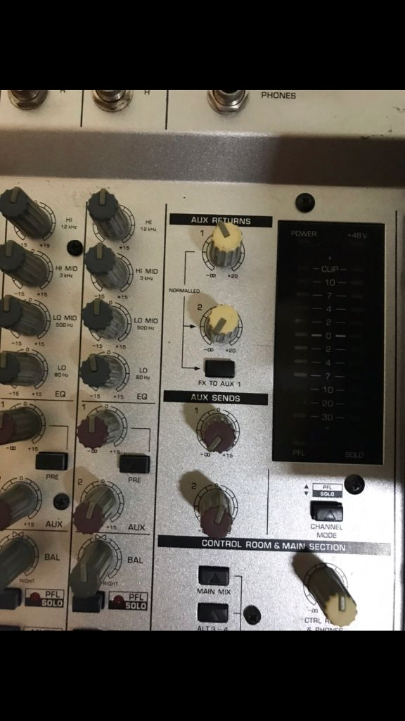 베링거 MX2004A 믹싱콘솔 이미지