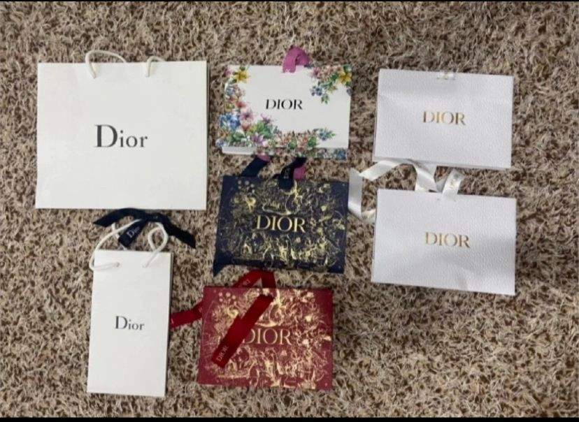 명품쇼핑백 이미지