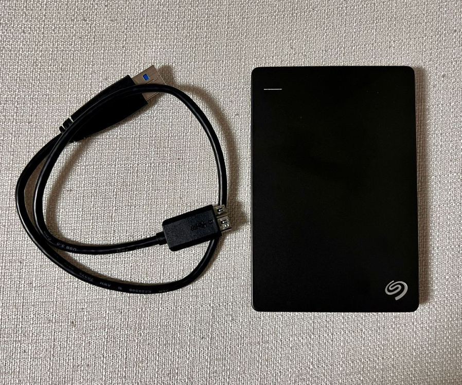 씨게이트 Backup Plus 외장하드 4TB(2tb2개) 이미지