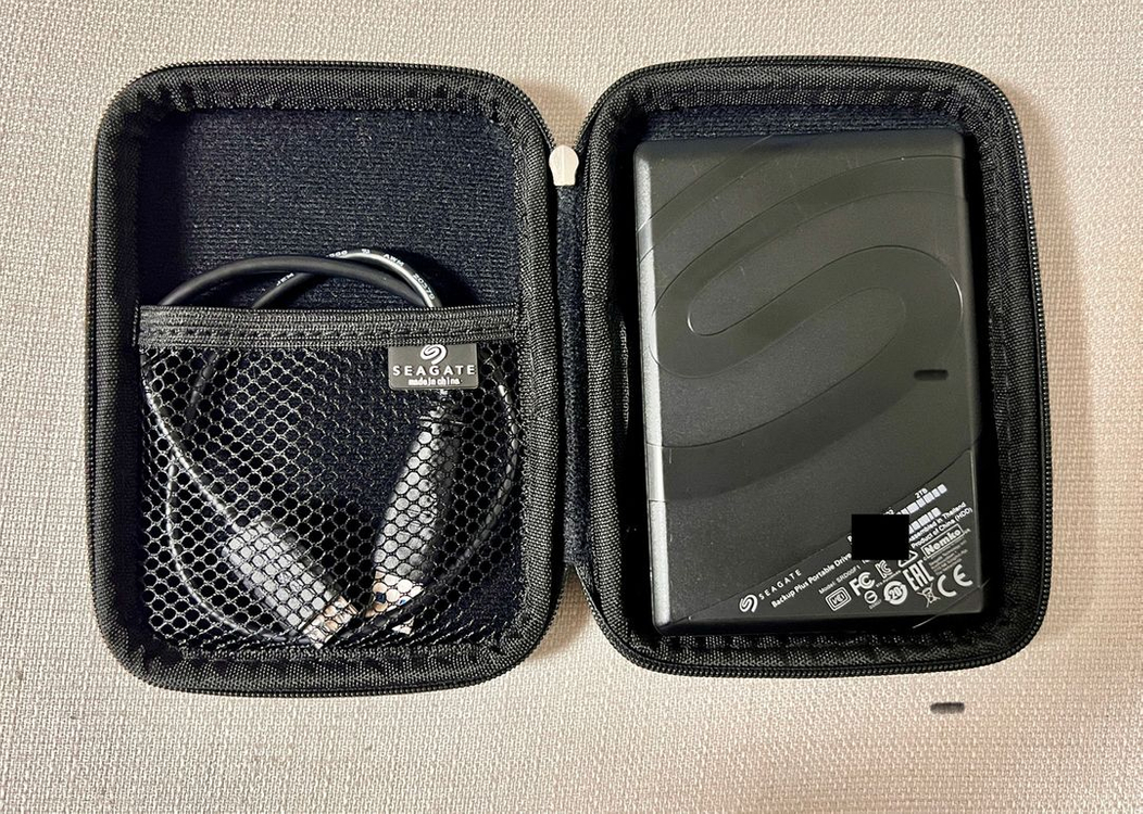 씨게이트 Backup Plus 외장하드 4TB(2tb2개) 이미지