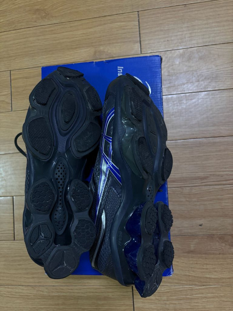 아식스 x 키코 젤 퀀텀 지엔치아 다크 그레이 (275) 이미지