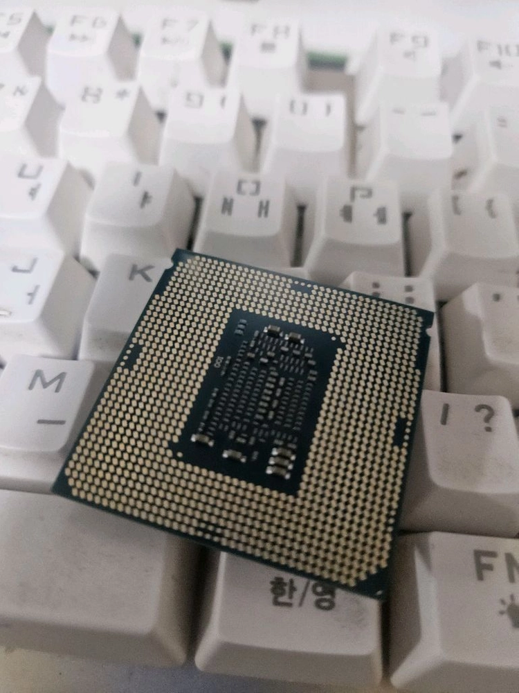 i3-9100F CPU 이미지