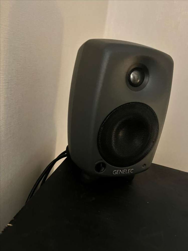 제네렉 8020c 모니터 스피커 한조 판매 이미지