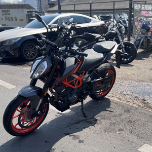 KTM 듀크125 이미지