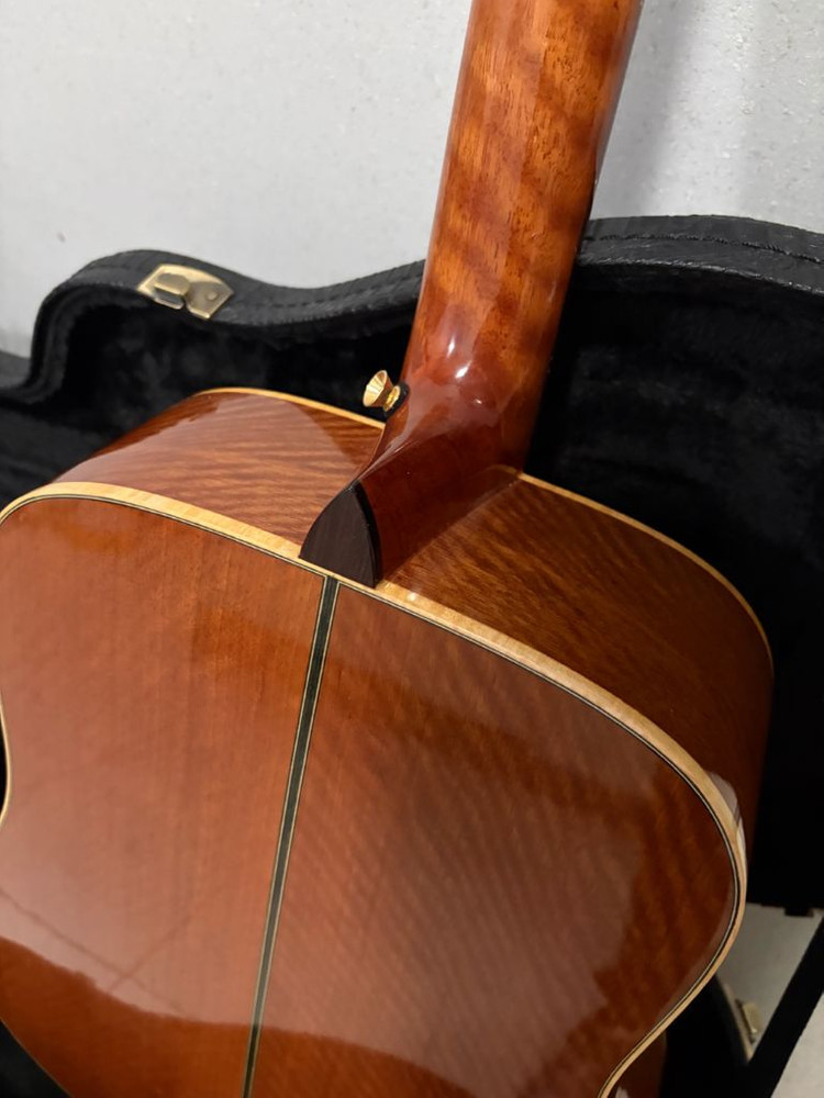 윌마 수제기타 올쏠리드 통기타 판매합니다 이미지