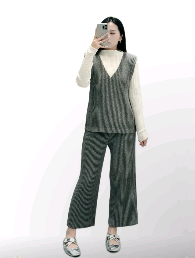 이세이미야케 미 코듀로이 가디건&베스트 세트 차콜 이미지