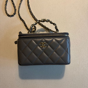 샤넬 베니티 그레이 백 판매합니다 이미지