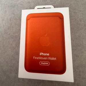 미개봉)Apple 정품 아이폰 맥세이프형 파인우븐 카드지갑 폭스 오렌지 팝니다. 이미지