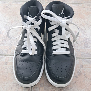 조던1미드 블랙 화이트235 이미지