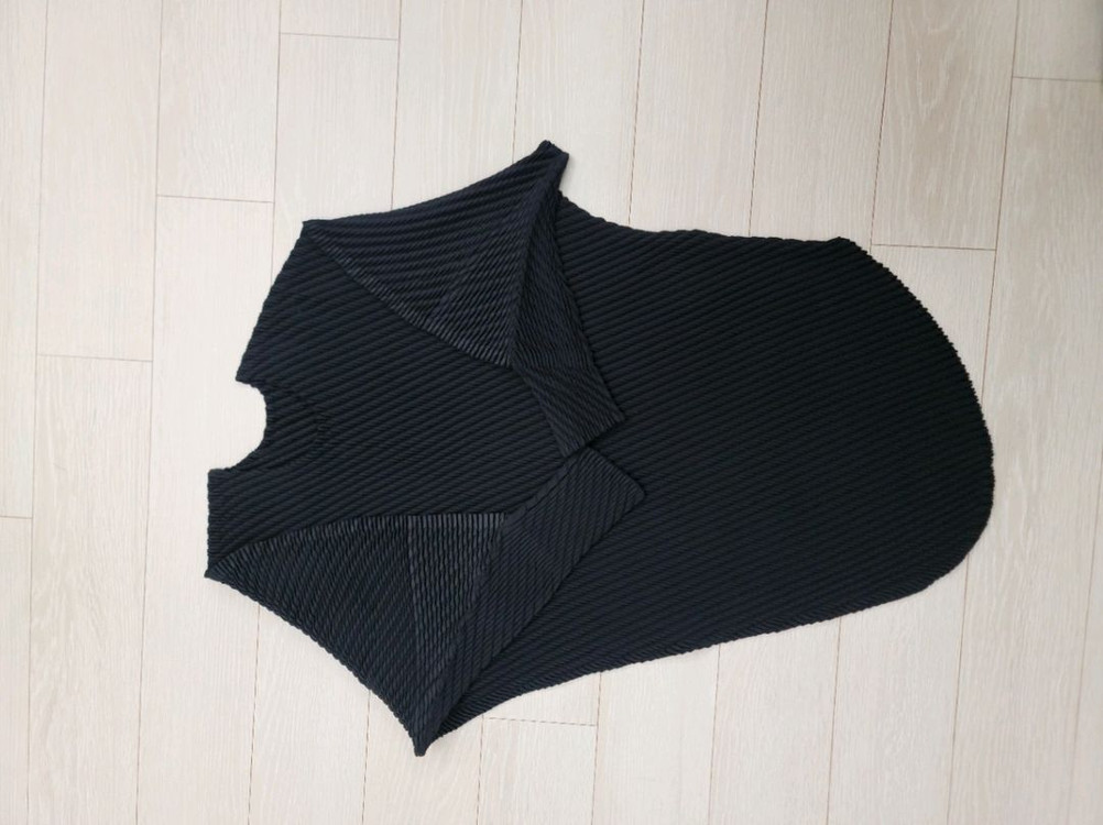 이세이미야케 미스티 라운드탑 블랙 이미지