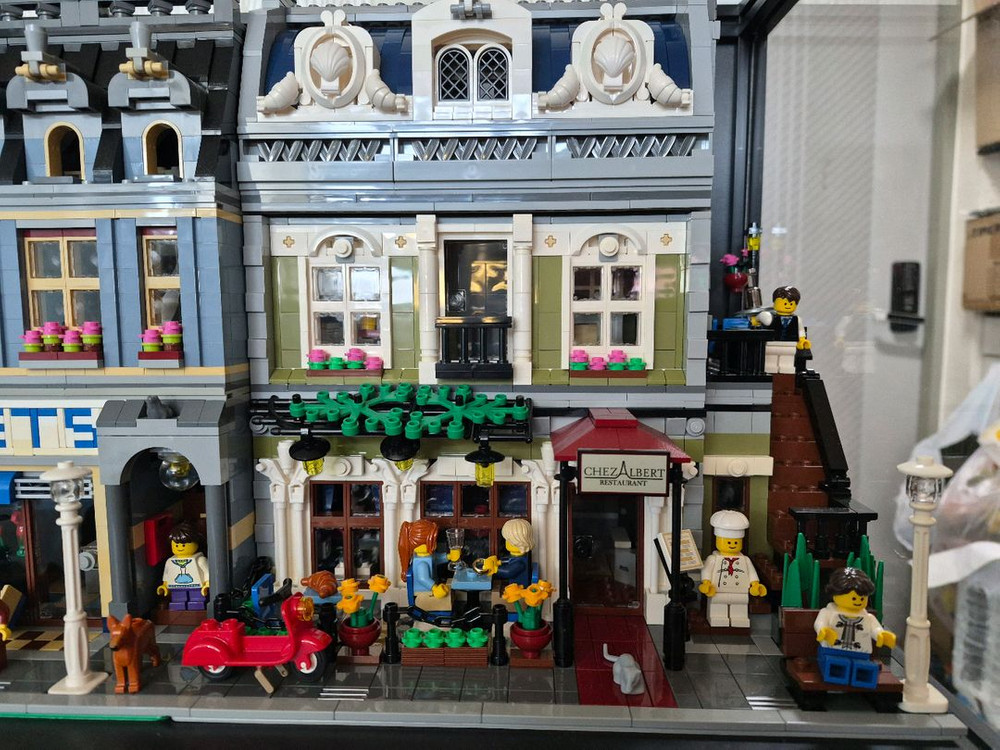 레고 모듈러 10246,10218,10243 탐정사무소,펫샵,파리레스토랑 + 장식장 이미지