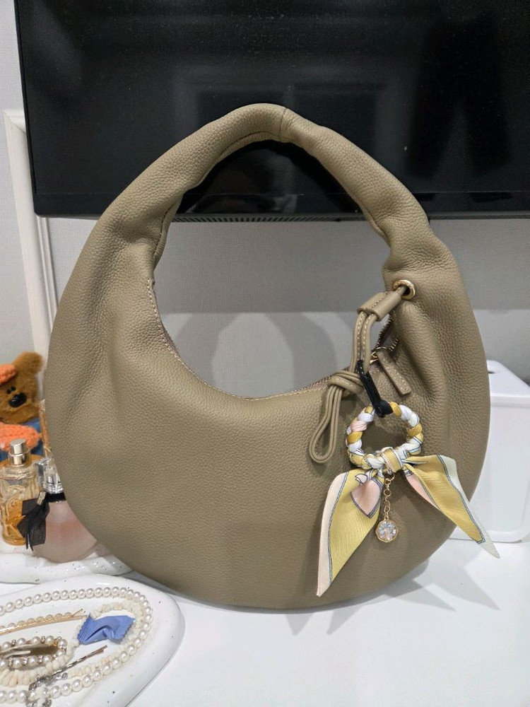 시슬리 호보백( 랑방 미우미우 타임 셀린느 코치 이미지