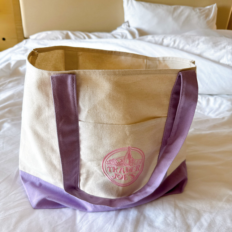 새상품//트레이더조 에코백 신상 (큰사이즈/라벤더 컬러) 이미지