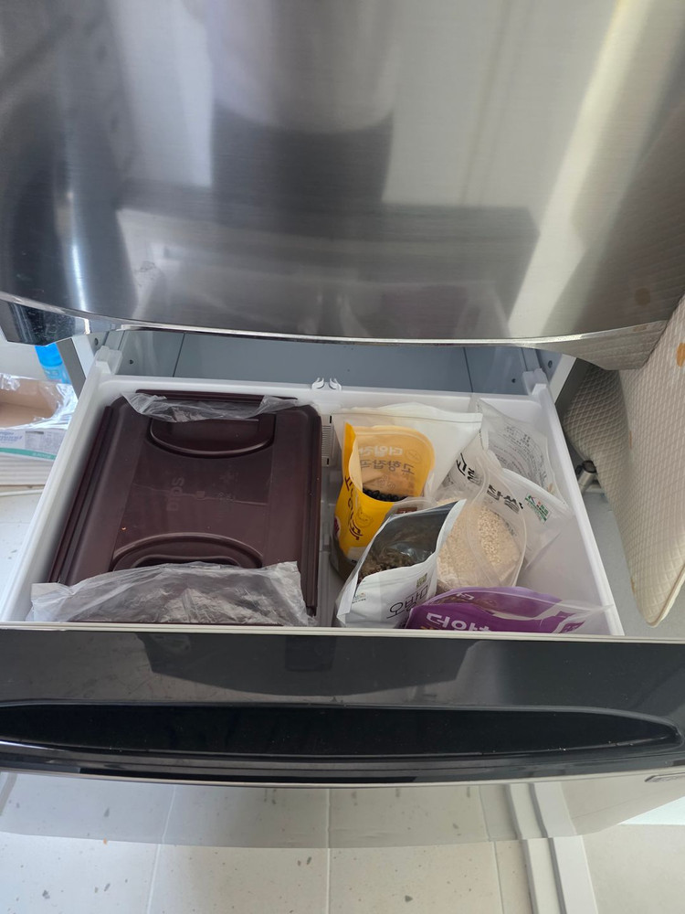 LG 디오스 김치냉장고 스탠드형 이미지