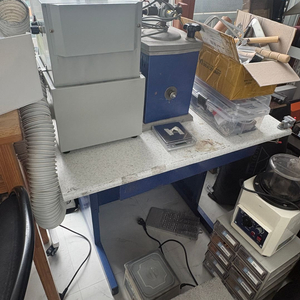 책상형 왁스사출기 (컴프레셔 포함) 이미지