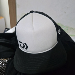 뉴에라 다이와 매쉬 스냅백 이미지